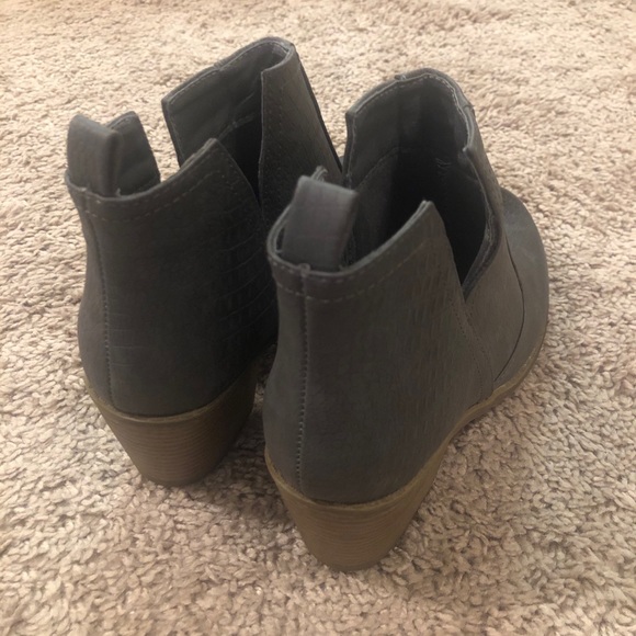 🚫DONATED 1/26/22🚫 - Picture 3 of 5